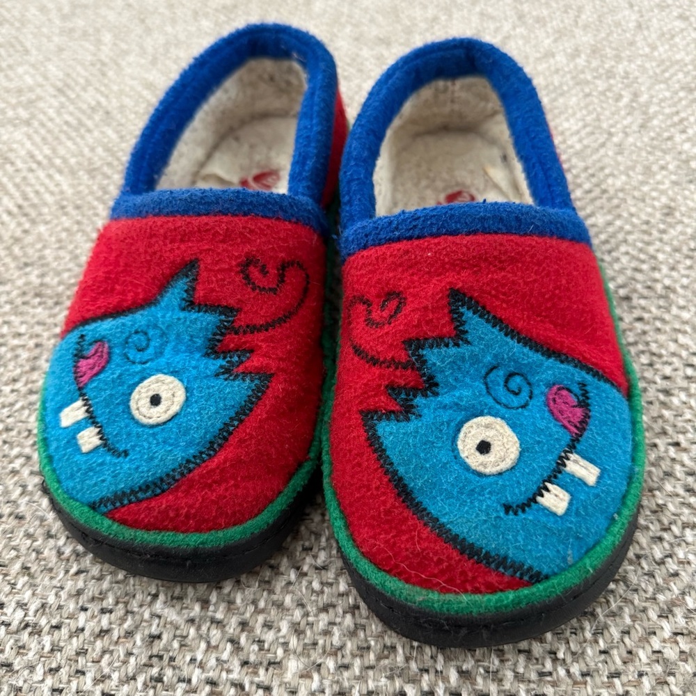 Acorn Kid's Red/Blue Wool Slippers Size 12.5-13.5